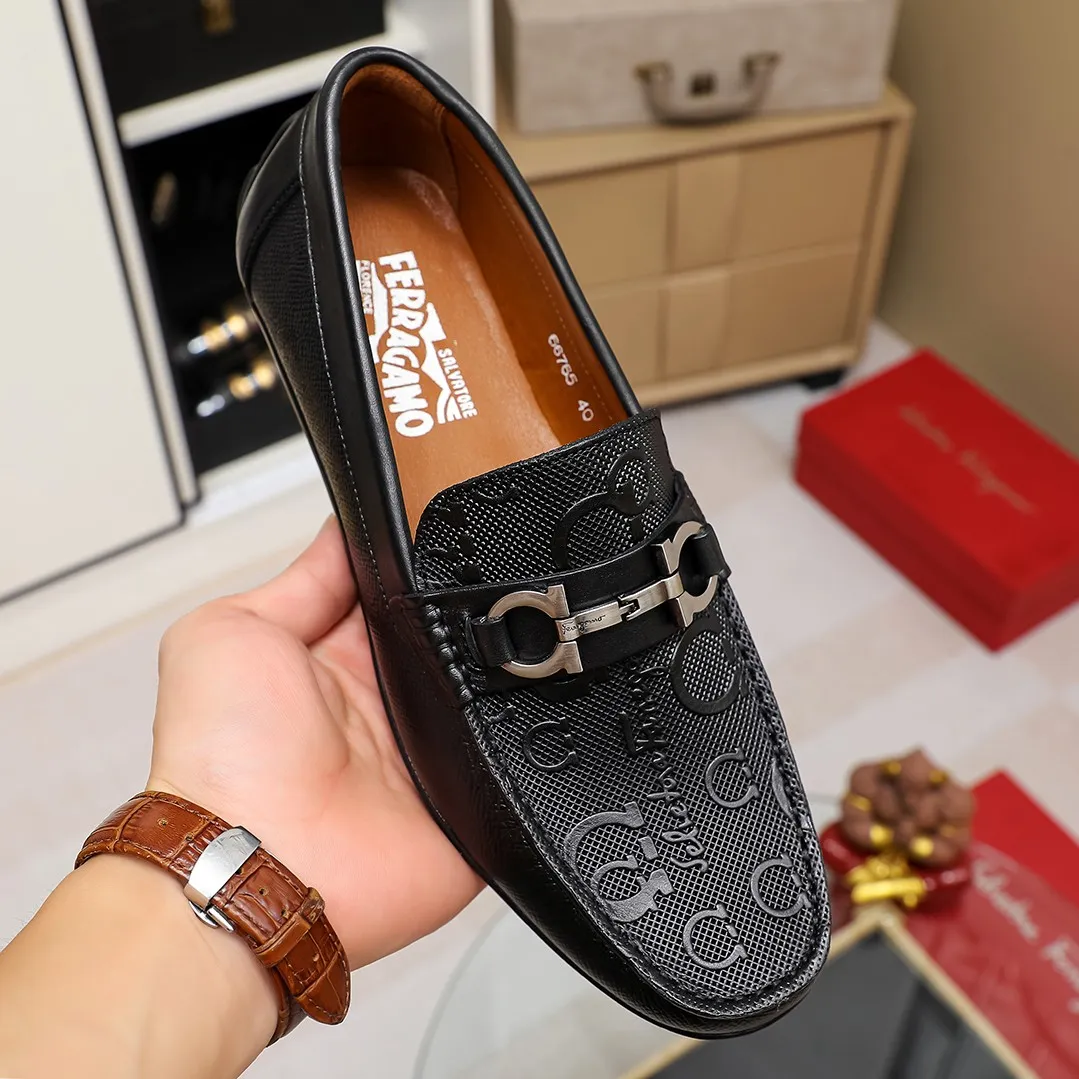 Men's shoes 💰360 🕷🕷【Ferragamo】Ferragamo Popular fashionable casual slip-on shoes🇨🇳Official website counter 1:1 production, original mold opening💯Good quality visible, imported high-end first-layer calfskin, luxurious pigskin lining🌿Very clear texture, high-quality waterproof, non-slip and wear-resistant outsole🎋High quality and low price, truly handmade🍓2 colors, code number 38-45